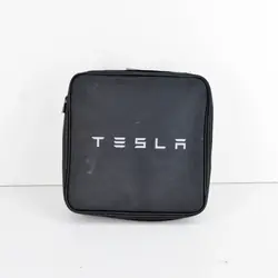 Tesla Model 3 latauskaapeli 112125400E käytetty