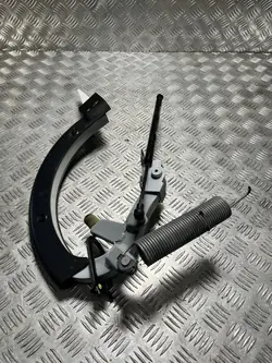 OEM VW29027 Tavaratilan Sarana Set Audi A4 B9