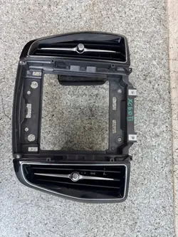 Painel de ventilação de rádio OEM 31477275 para Volvo XC60 II 2017-