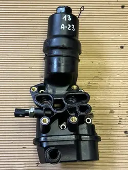 Skoda Octavia Mk2 (1Z) 2009 Oljefilterhus