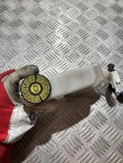Réservoir de liquide de frein OEM PK20365 Toyota Yaris