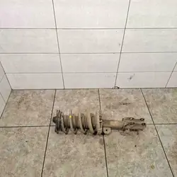 Fram Höger Stötdämpare Mercedes-Benz Vito Tourer A4473211004