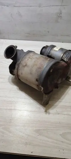 Käytetty katalysaattori OEM 04L131765AF