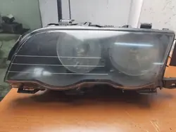 Farol dianteiro esquerdo BMW E46