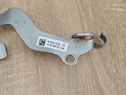 Katalysaattorin kiinnitystuki OEM 8638232