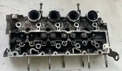Sylinterikansi OEM 9643477110 1.4 HDI 8V:lle