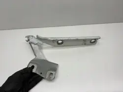 Charnière de capot gauche avant Audi A3 8Y OEM 8Y0823302B