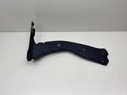 Stänkskärmsfäste OEM 83A821131 vänster fram Audi Q3 II