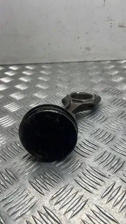 Kolv Audi A6 2017 06K107065K