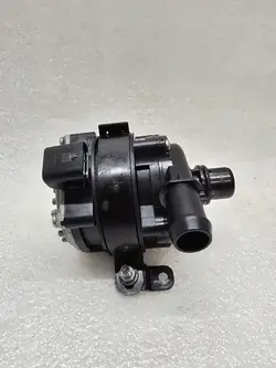 32222737 Pompe à eau pour Volvo XC40 1.5 Hybride