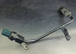 Tubo de ligação Audi OE 057145826F - Usado