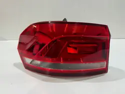 Luz Trasera Izquierda VW Touran III 2015- 5TA945095A