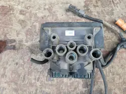 Soupape modulateur EBS arrière OEM 810000000 MAN
