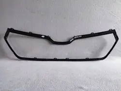 SKODA FABIA 3 III GRILL RAM SVART 6V0853761C