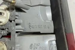 Rechter achterlicht MERCEDES-BENZ E (W210) A2108206864