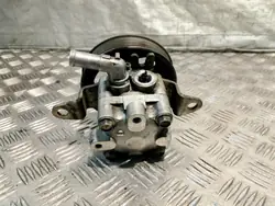 Pompe de direction assistée d'occasion OEM POMPA WSPOMAGANIA NISSAN X-TRAIL T30 2.0B