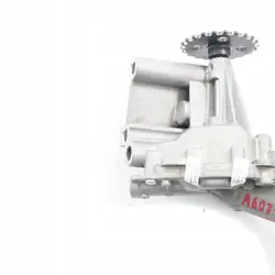 Pompe à huile Mercedes OEM A6071800301 - Occasion