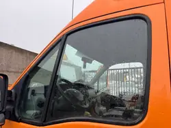 Vidro Porta Dianteira Esquerda OEM Renault Master II Lift