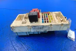 Boîte à fusibles FIAT STILO 1.9JTD