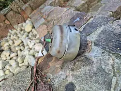 Moottorin tuki Audi A6 C6 Vasemmalle OEM 4F0199379BF