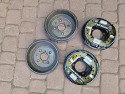 OEM 5O5P5L5E5X1533 Bakre bromsartrummor för Toyota Aygo X