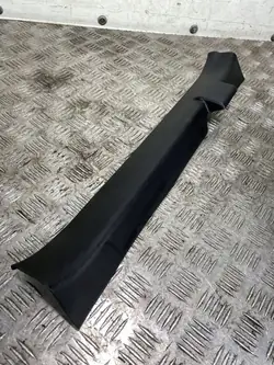 Cubre umbral puerta delantera Suzuki Vitara OEM FBZ17728