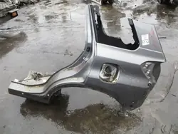 Para-lamas quarto traseiro esquerdo Suzuki OE OEM c/1112