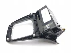 Runko Toyota Avensis T250 2006 OEM 81259 - Käytetty