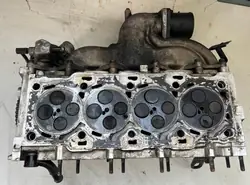 Culasse KIA Carens I 2004 OEM 2211127900