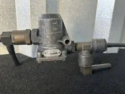 Válvula redução pressão OEM 1725688 para DAF XF 105