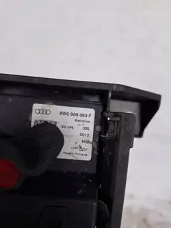 Audi A5 F5 8W 2.0 TFSI Bränslepumpsstyrningsmodul 8W0906093F