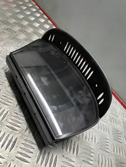 Écran OEM 587410 pour BMW E60 - État d'occasion