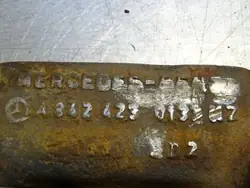 OEM A9424230132 Höger Bak Spridningsfäste
