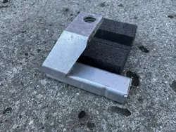 Soporte radiador izquierdo zona deformable Mercedes Clase C 205 OEM