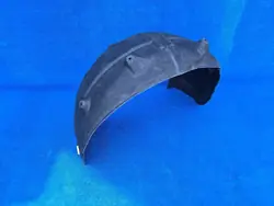 Cobertura de passagem de roda traseira esquerda BMW X5 G05 OEM 7478757