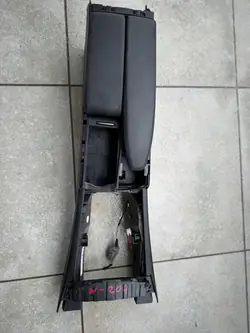 Mercedes W204 middenconsole armsteun OEM A2046806050