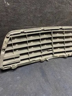 Griglia Cromata Anteriore MERCEDES CLASSE E (W210)