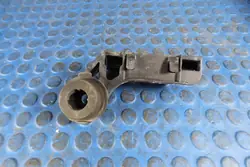Oikea taka pakoputken kiinnike OEM 13453330