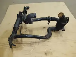 Tuyaux d'eau avec boîtier de thermostat VW SEAT SKODA 1.6 TDI OEM