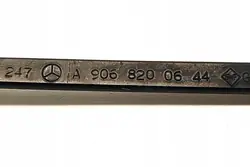 Limpadores dianteiros MERCEDES-BENZ A9068200644