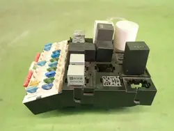 Boîte à fusibles Volvo 940 OEM 3544224 - État utilisé