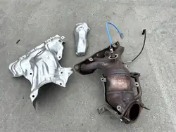Catalyseur OEM 208A03141R pour Renault Arkana
