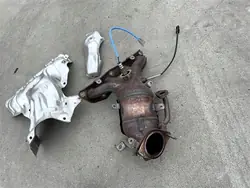 Catalyseur OEM 208A03141R pour Renault Arkana