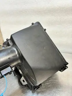 Luftfiltergehäuse OEM 165009078R für Renault Trafic