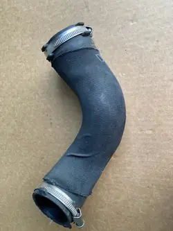 Ilmaputki Audi A4 B8 A5 8T Q5 8K0145737H