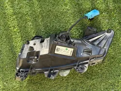 OEM 9836231080 Vasen DRL-valo Peugeot 5008/3008:lle