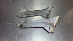 Audi OE 8R0821136 Support d'aile