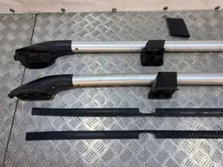 Mitsubishi OEM FBZ25830 dakdragers - Gebruikt