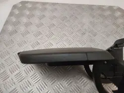 Volvo XC90 keskikonsoli käsinoja OEM 32260985