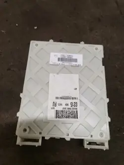 Módulo Ford OE BV6N-14A073-FU - Estado usado